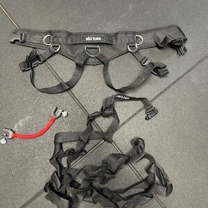 Kids ski harness and edgiewedgie